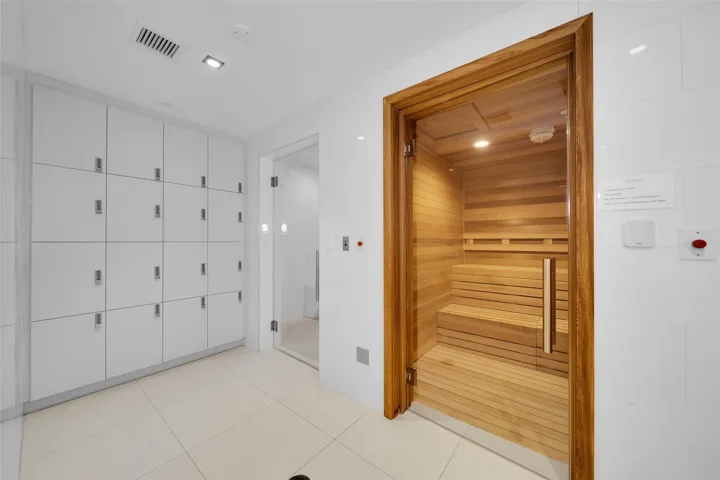 Sauna/Steam Room