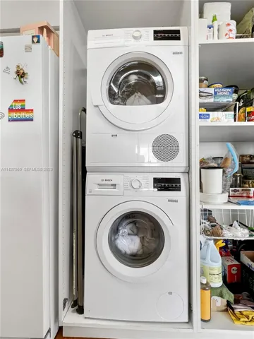 Own Washer / Dryer in the unit itself !
