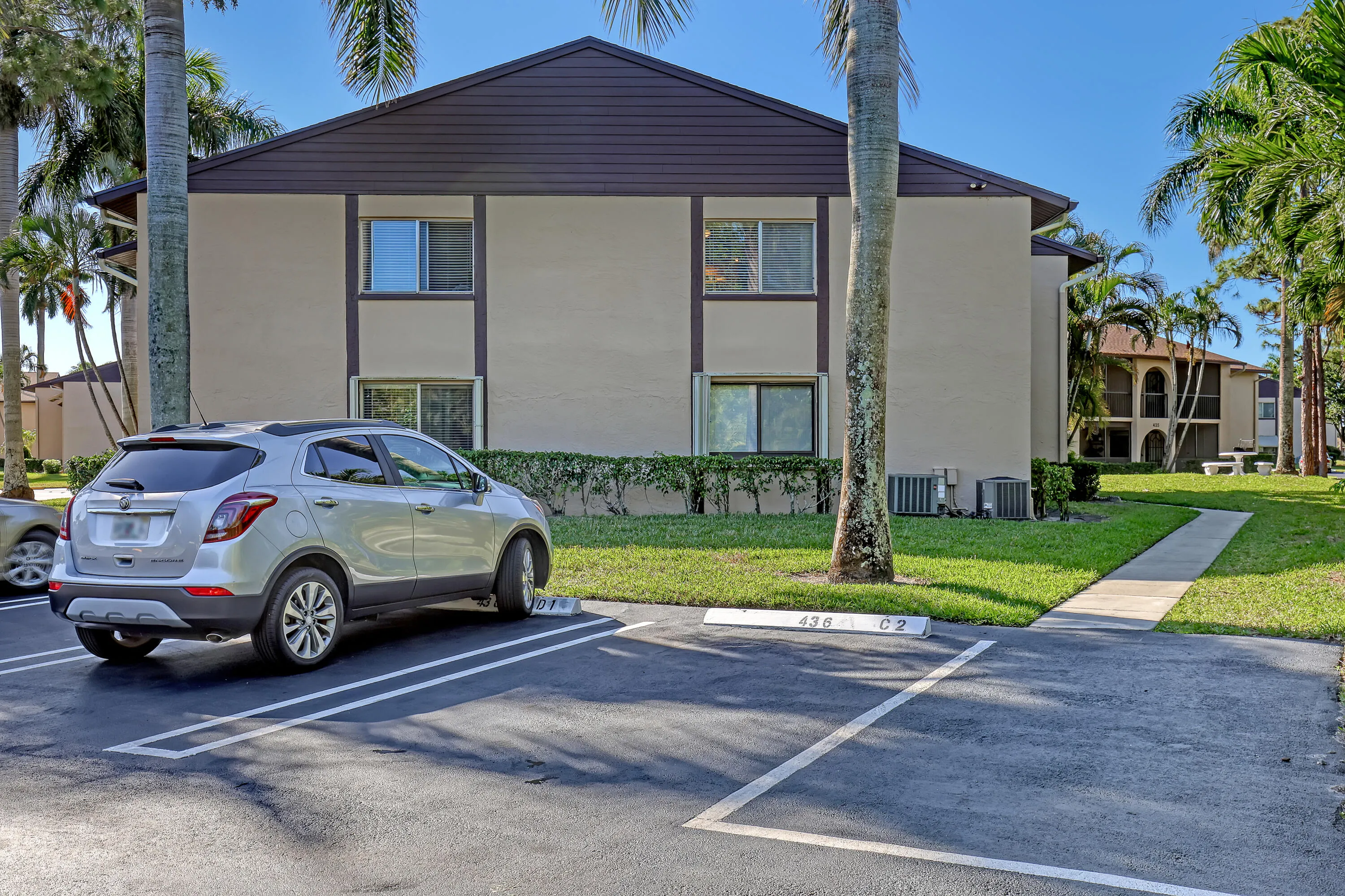 436 Pine Glen #C2 (2)