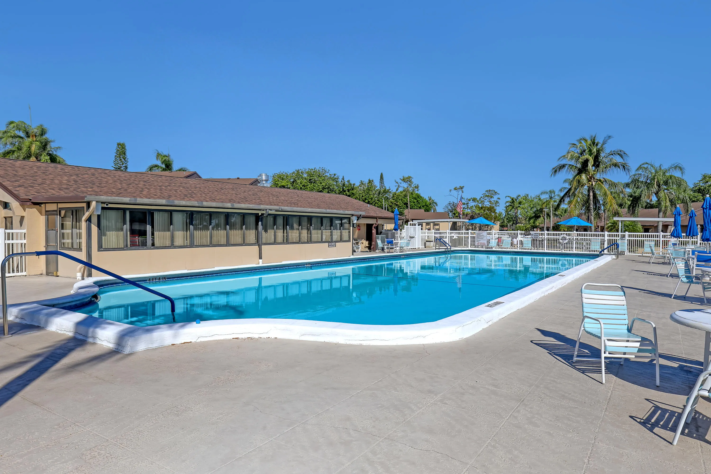 436 Pine Glen #C2 (34)