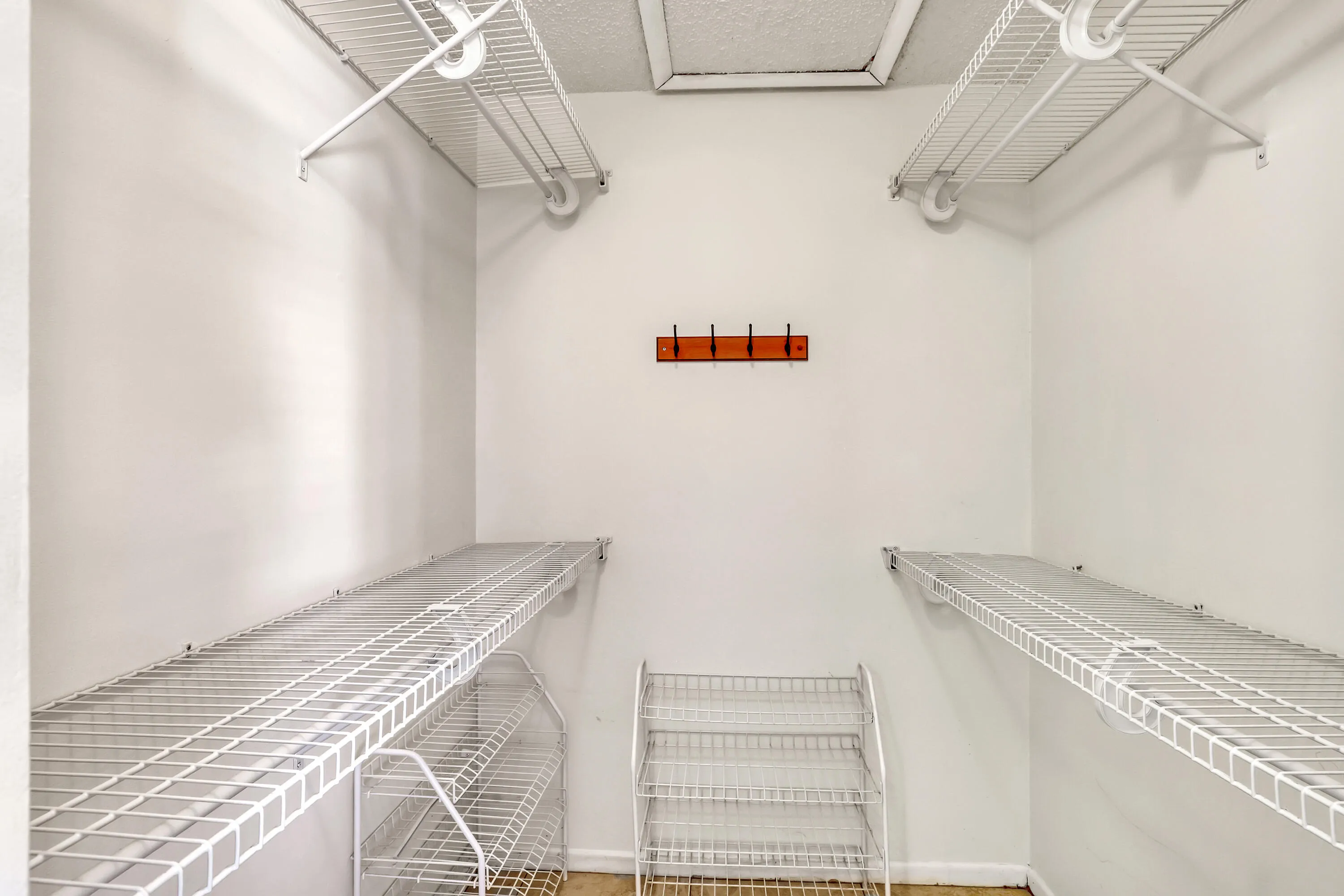 436 Pine Glen #C2 (20)