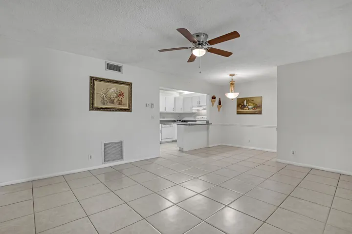 436 Pine Glen #C2 (12)
