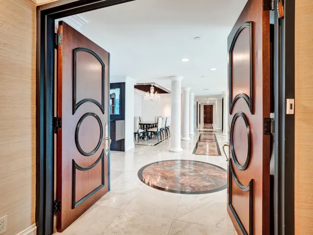 PRIVATE DOUBLE DOOR ENTRANCE