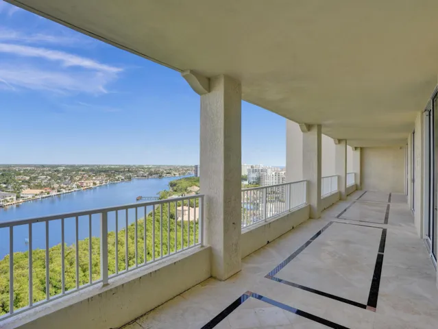 WEST BALCONY