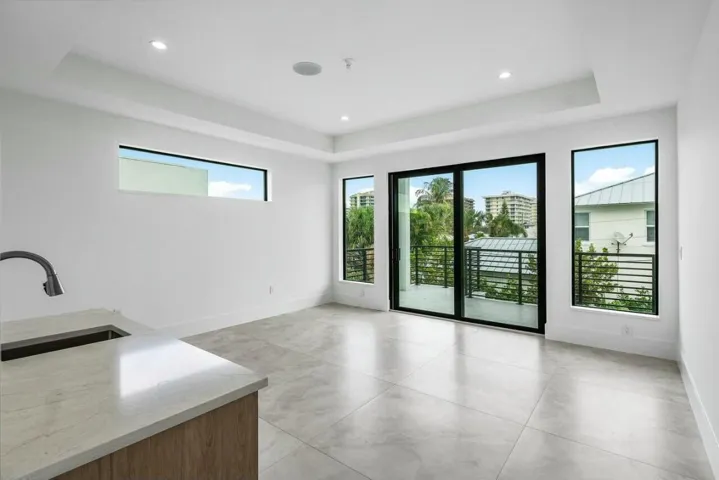 UPSTAIRS MASTER WITH TERRACE