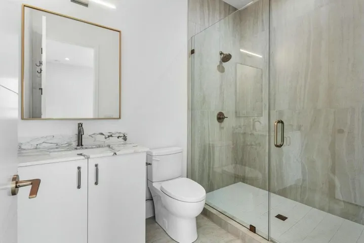 BEDROOM 2 ENSUITE