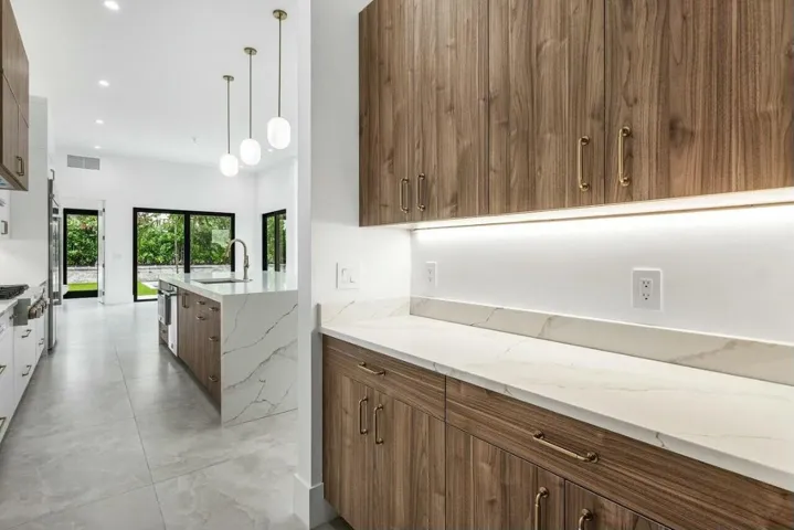 COFFEE AND KITCHEN
