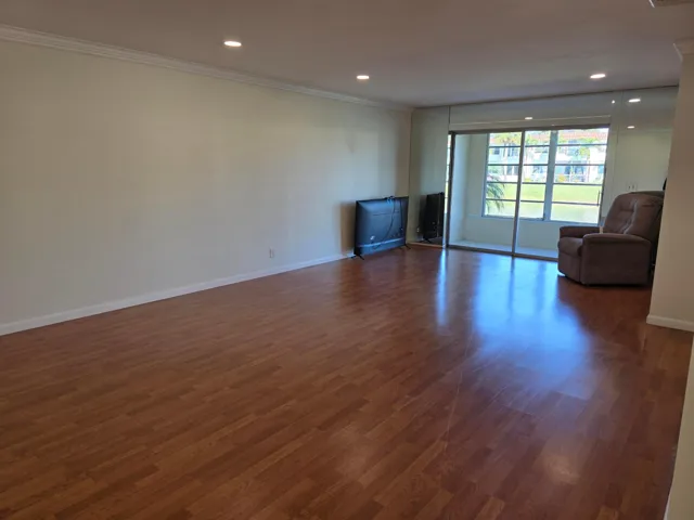 RECESSED LIGHTING