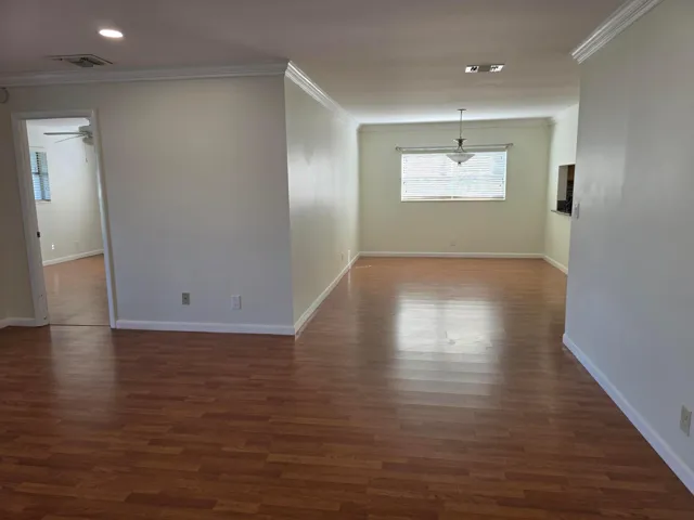 VIEW OF DINING ROOM & GREAT RM LT & BRIGHT