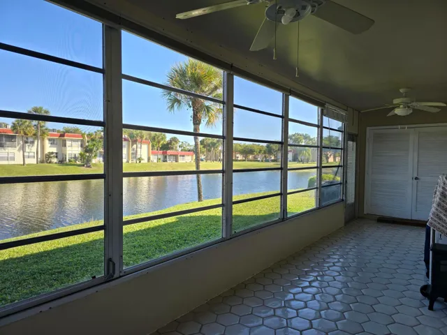 LARGE PATIO W/ WASHER & DRYER IN LAUNDRY CLOSET