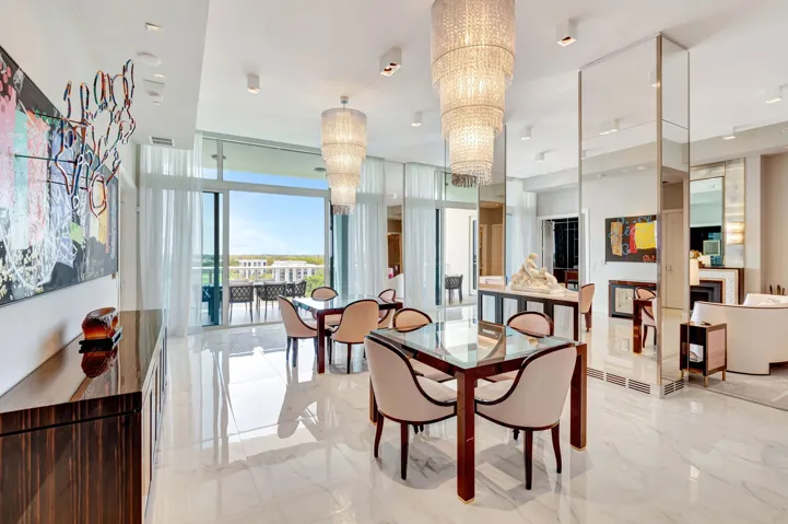 Mirrored Column with Mini Bar & Storage