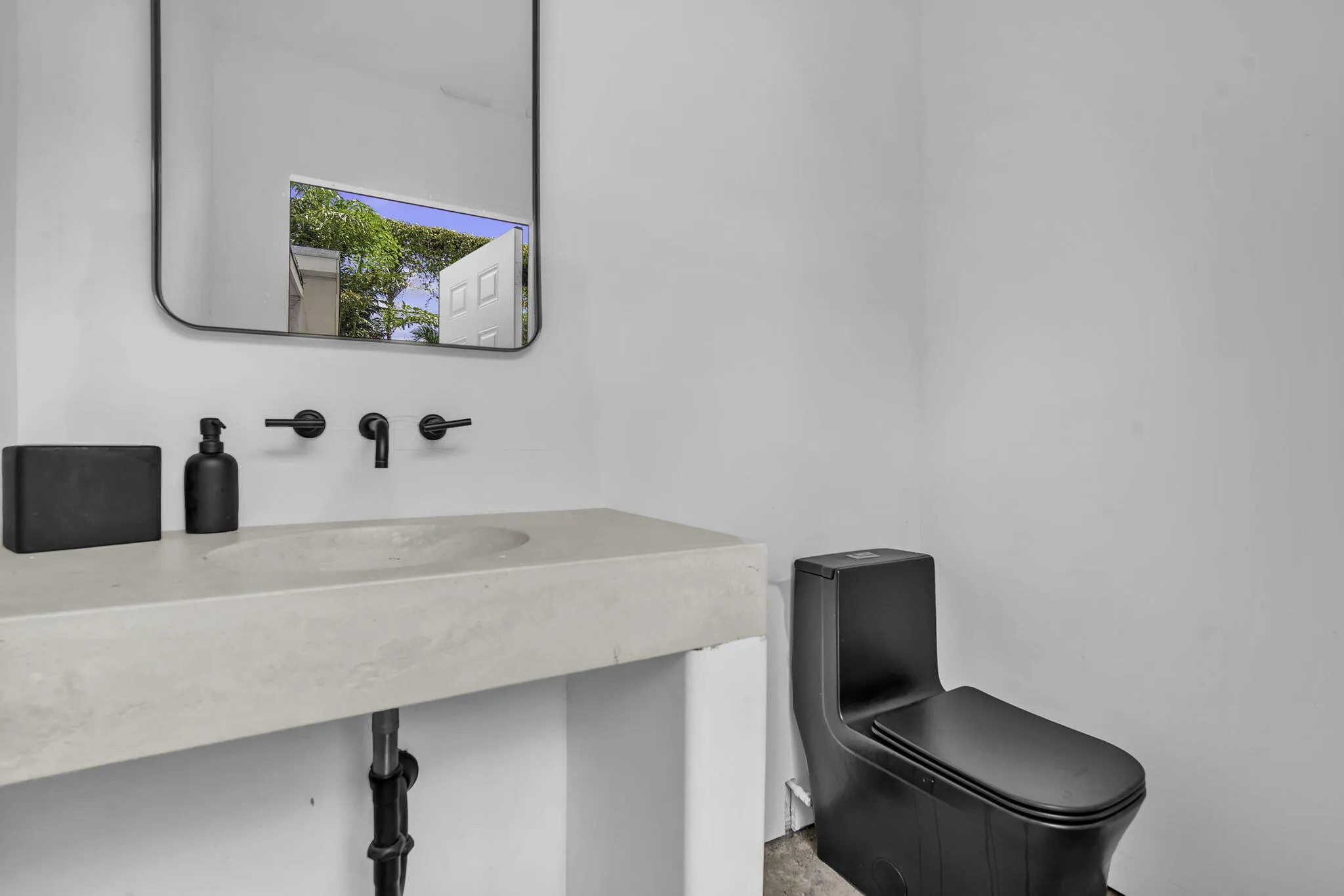 Property photo 35