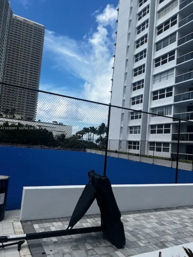 Tennis court