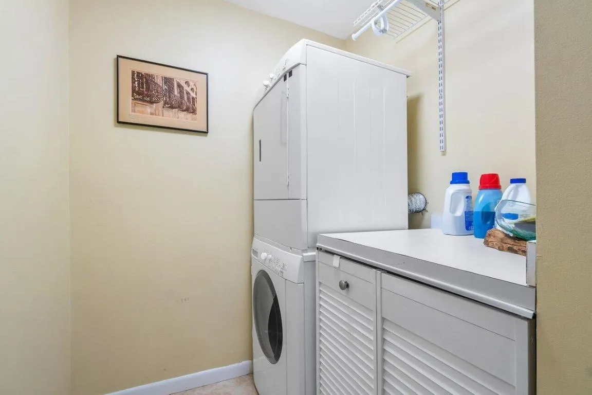 014-120InletWay-204-PalmBeachShores-FL-3