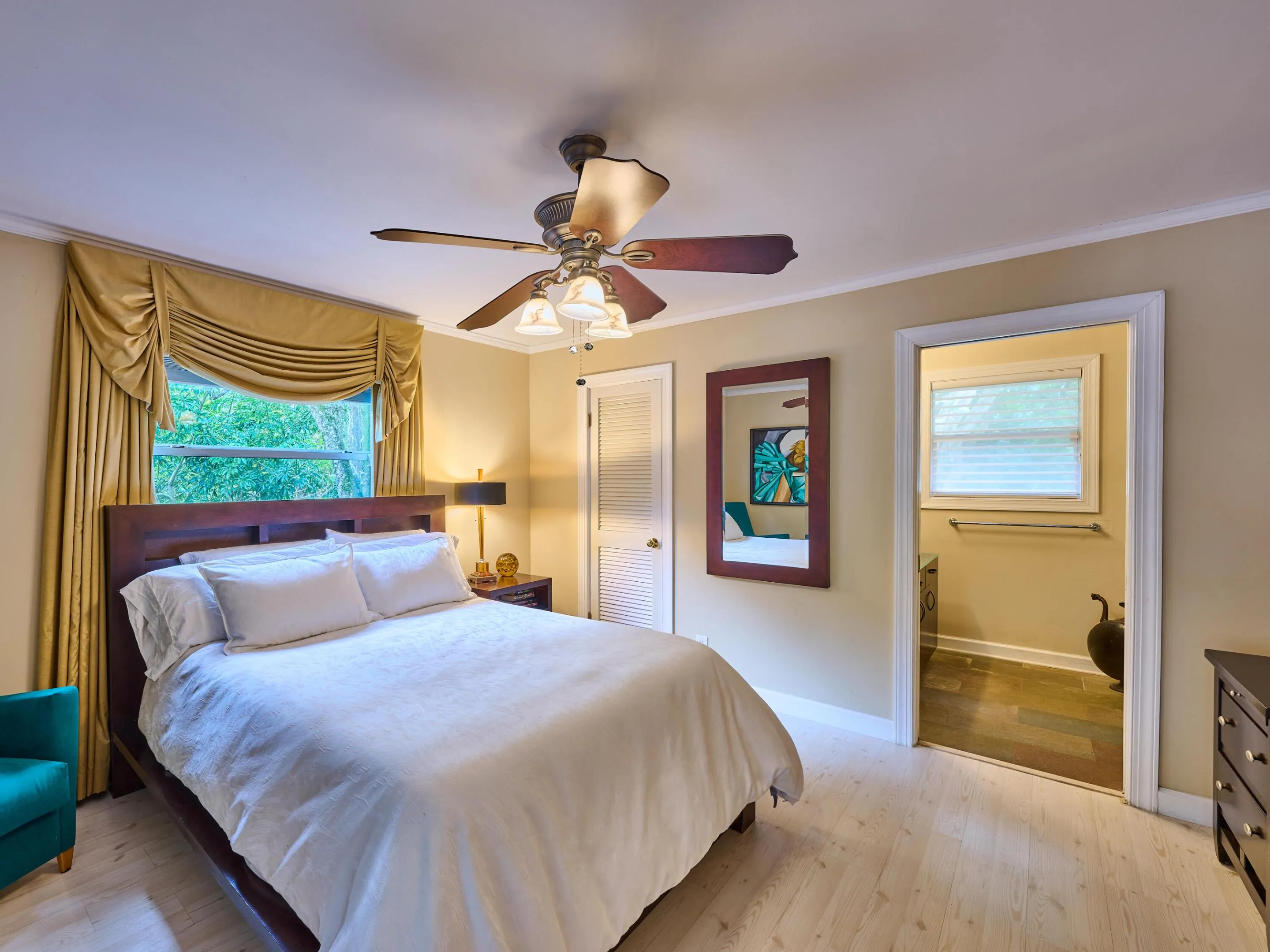 Mother In Law or Adult Child need their own suite? Here you go. This bedroom has full ensuite bath with it's own entry and walk in closet.
