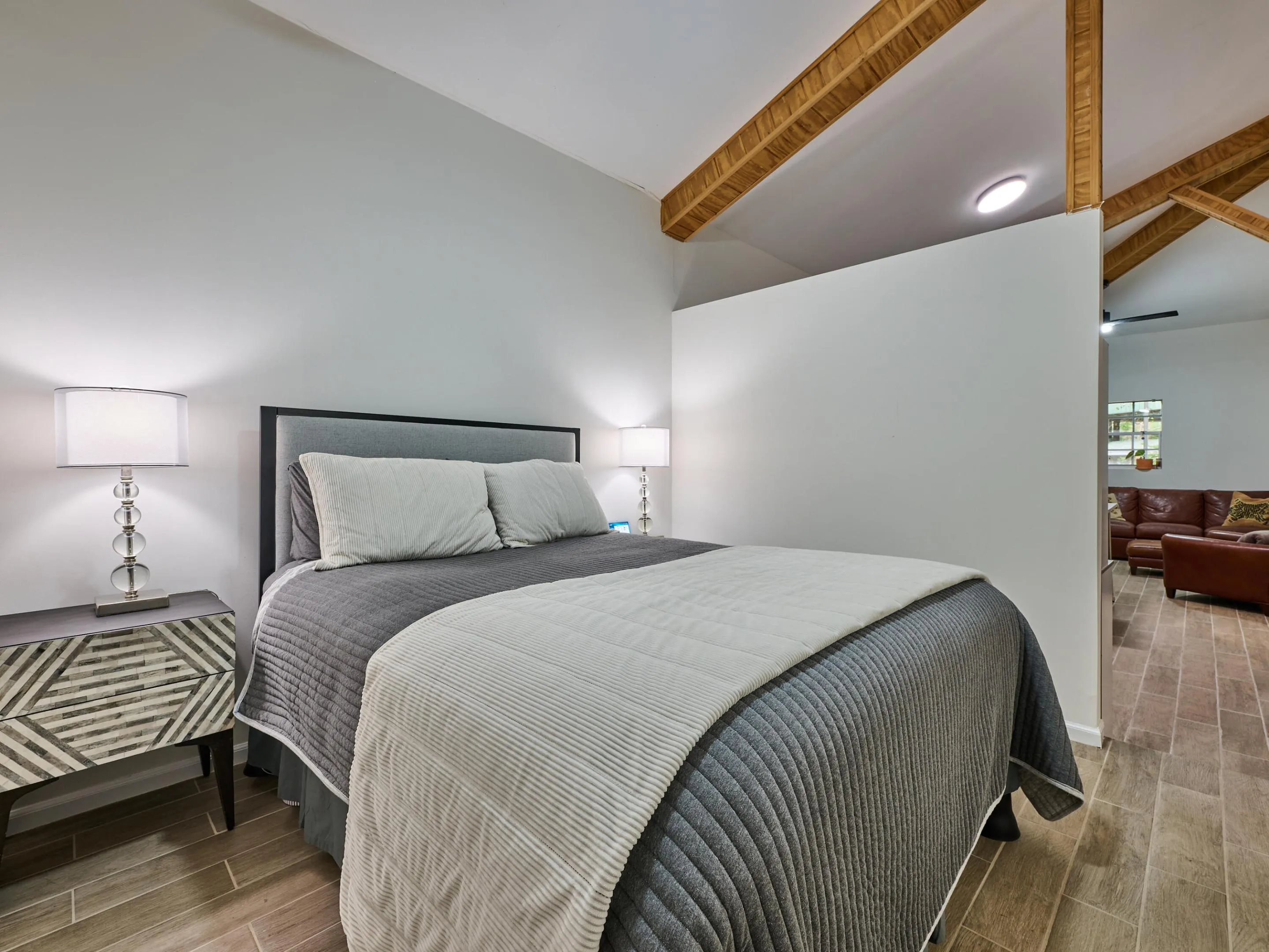 Bedroom easily accomodates queen sized bed