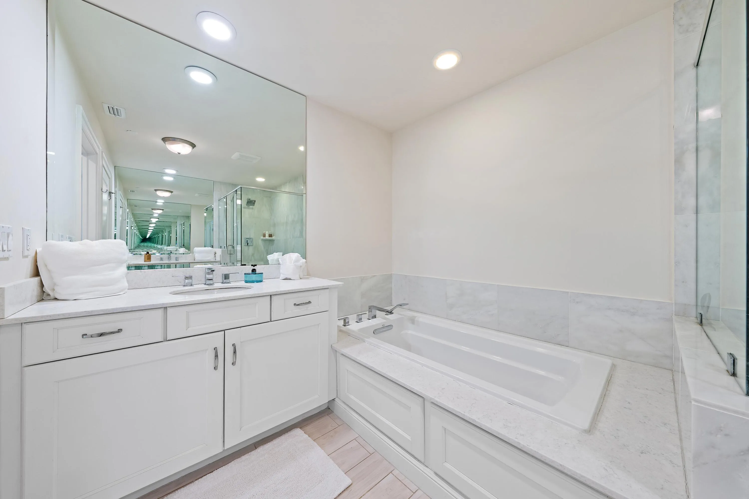 MLS - 432 Bay Colony Dr N-18