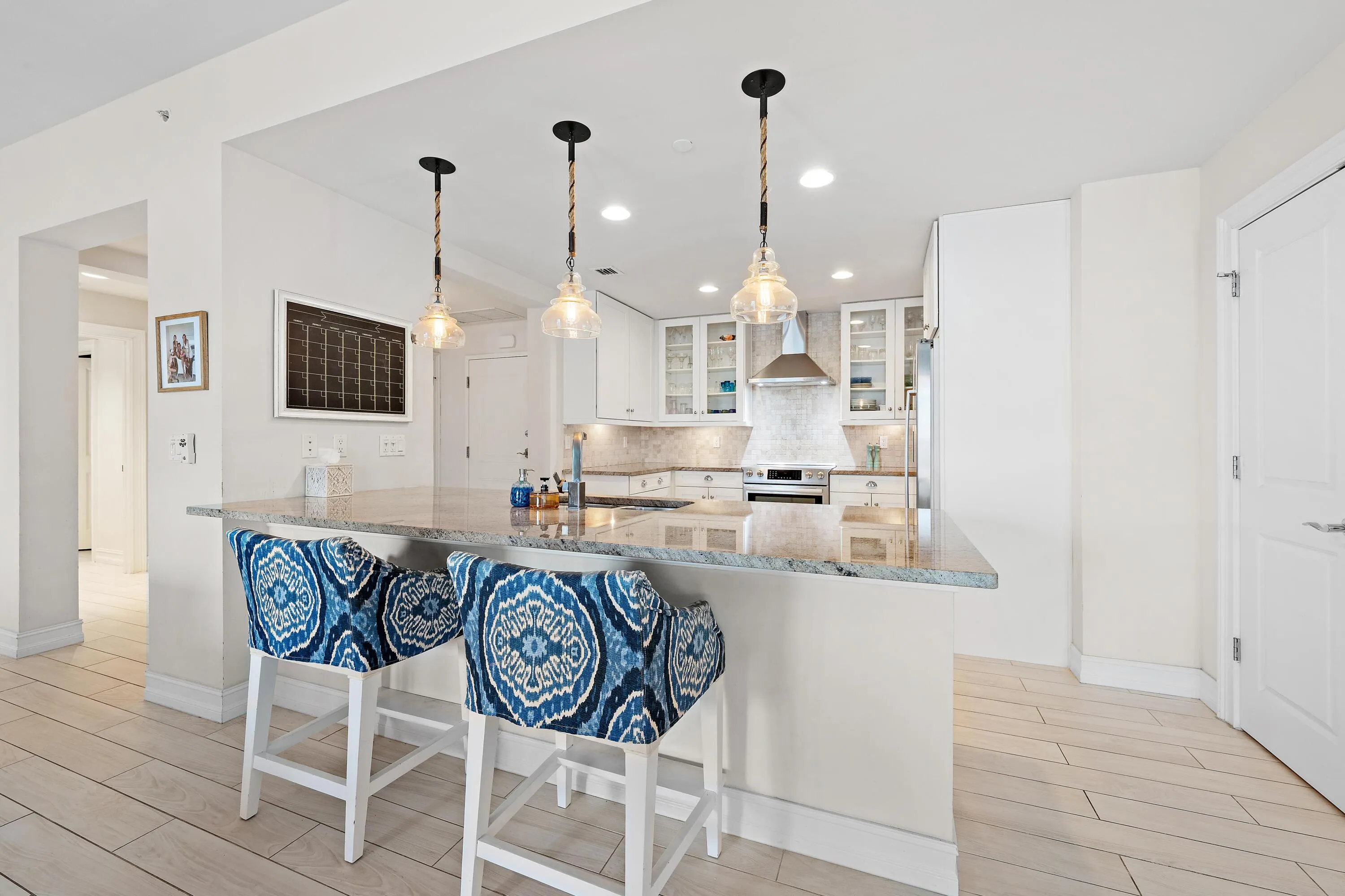 MLS - 432 Bay Colony Dr N-5