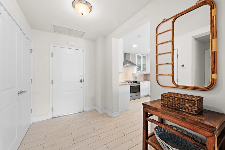 MLS - 432 Bay Colony Dr N-19
