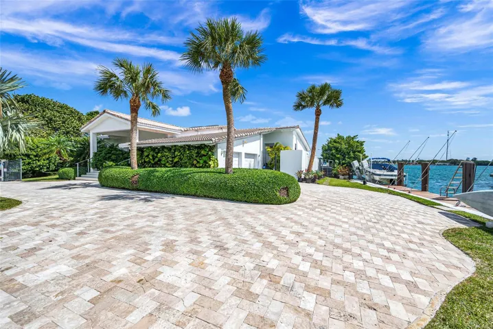 Driveway to 2 Car Garage