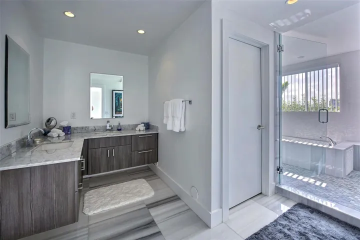 Guest Room #2 en suite Bathroom with wet room