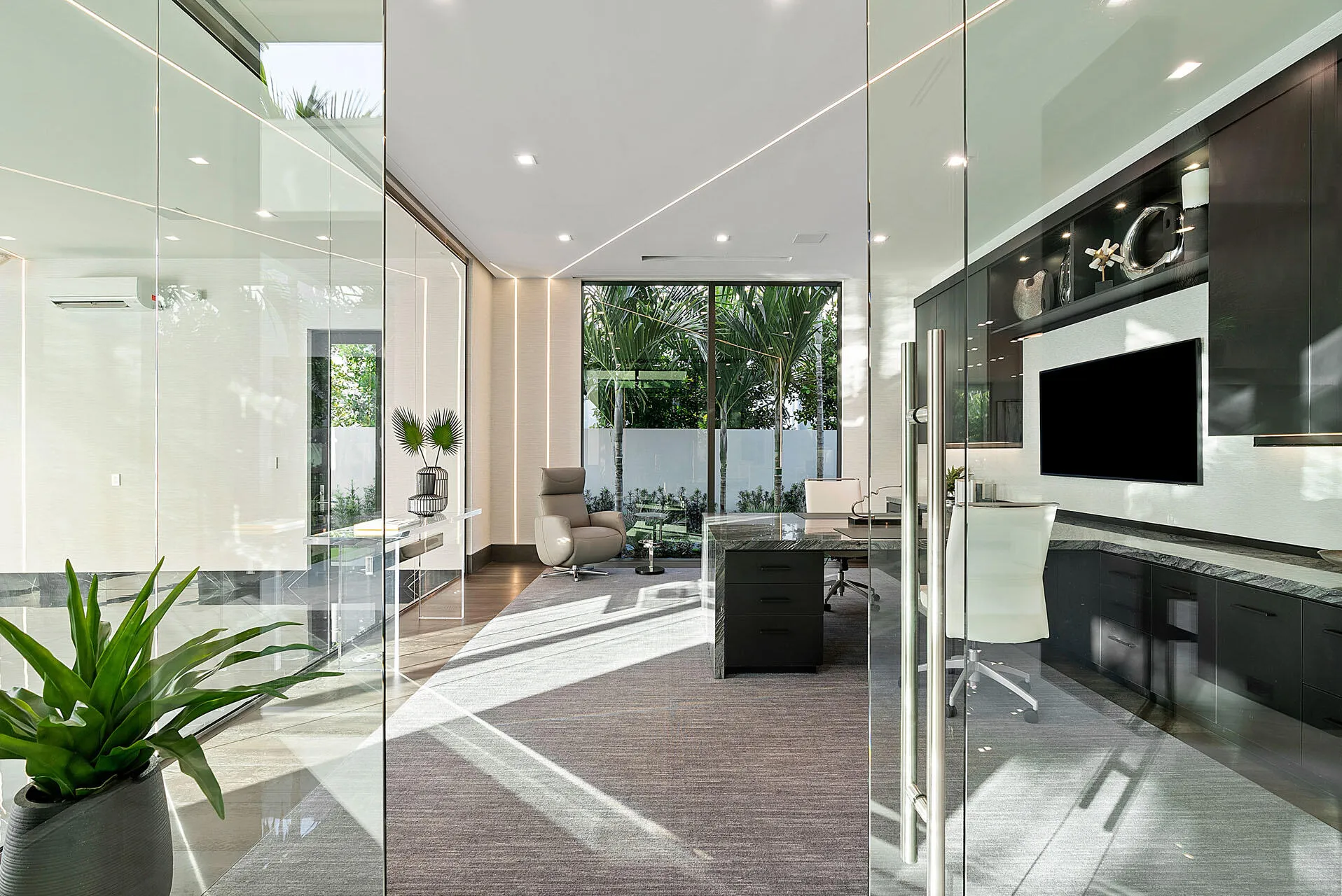 372_Alexander_Palm_Road_37