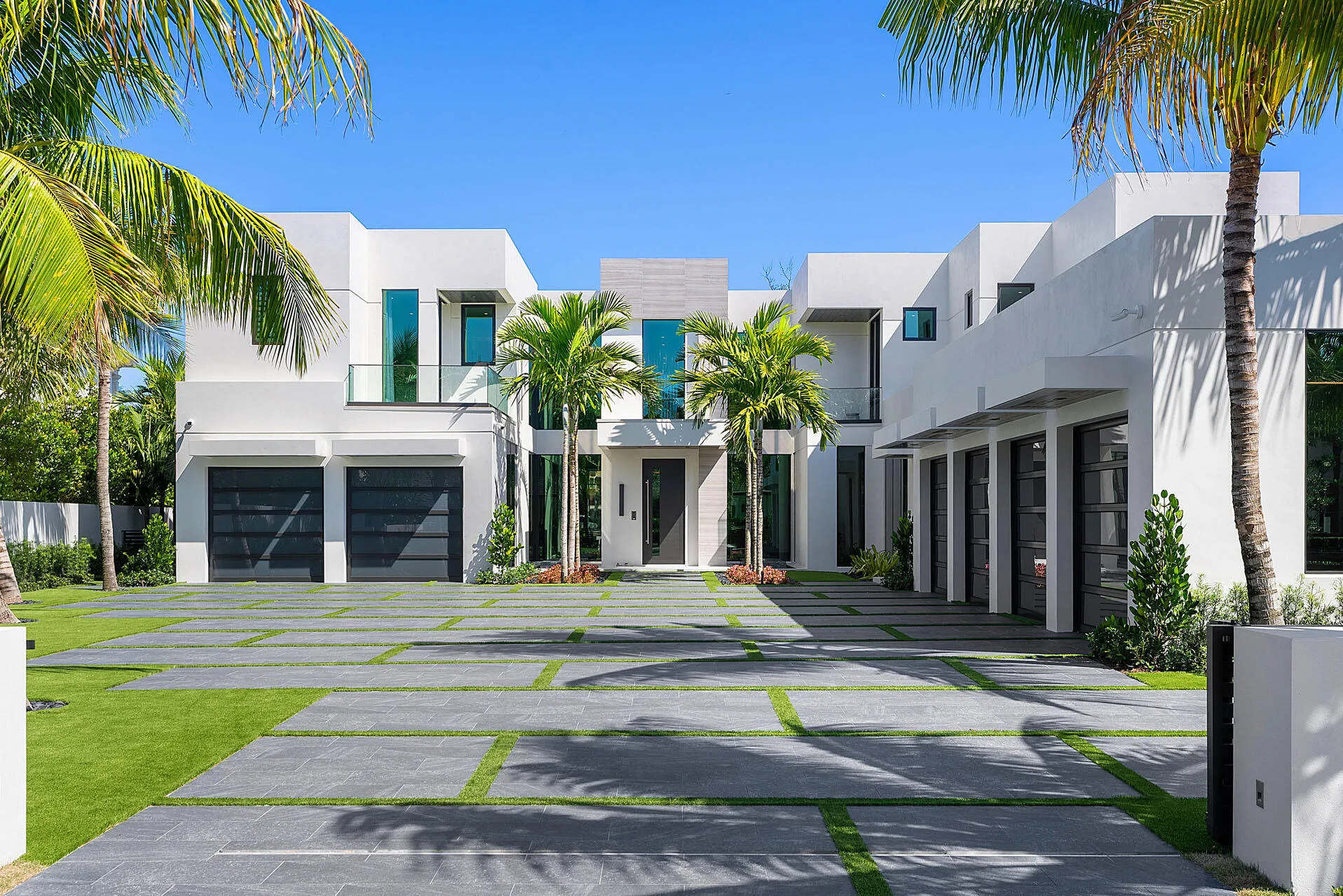 372_Alexander_Palm_Road_04