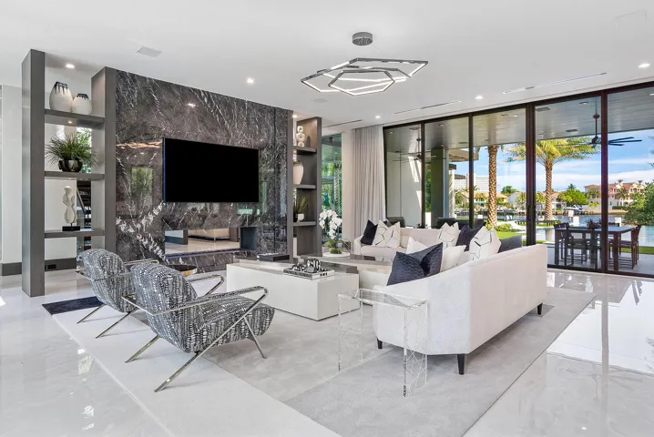 372_Alexander_Palm_Road_25