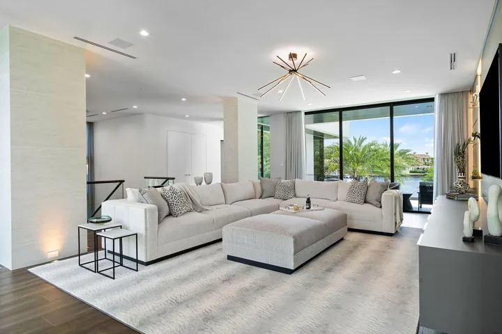 372_Alexander_Palm_Road_66
