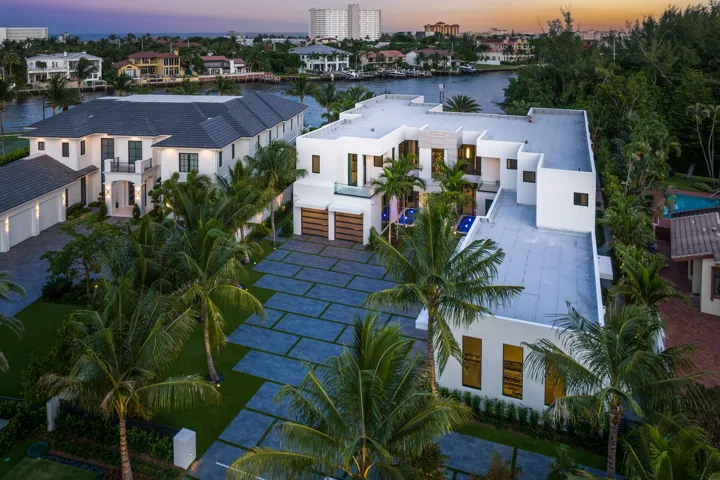 372_Alexander_Palm_Road_Dusk_18