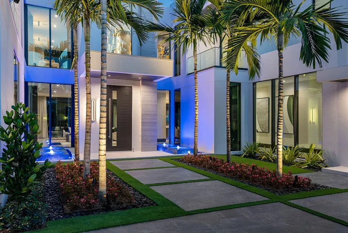 372_Alexander_Palm_Road_Dusk_05