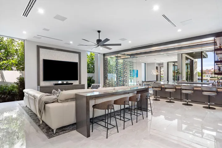 372_Alexander_Palm_Road_43