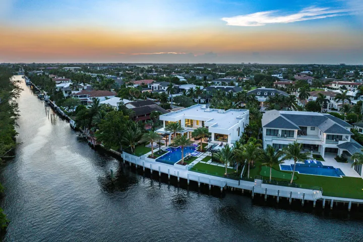 372_Alexander_Palm_Road_Dusk_17