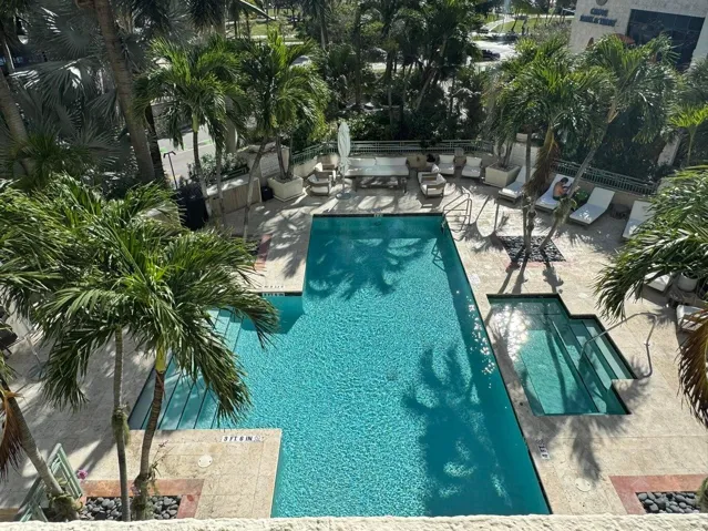 "Private Pool" Exclusive to Building