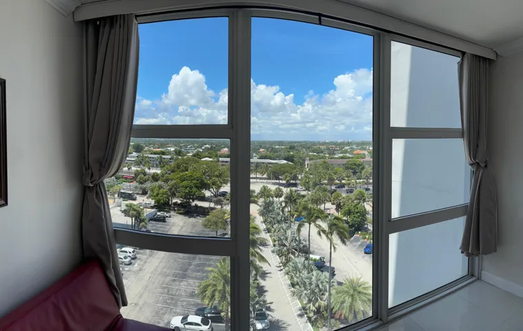 805 VISTA SUNROOM2
