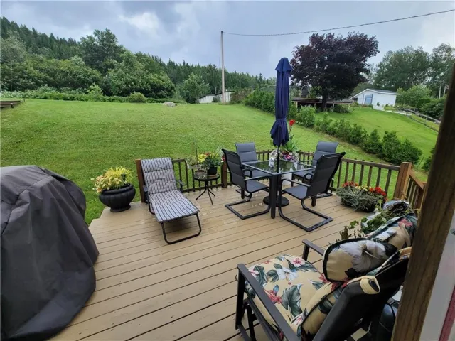 BACKYEARD PORCH