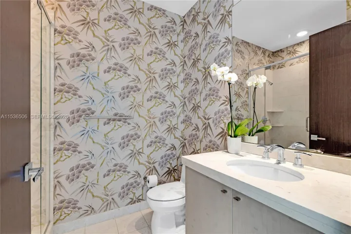 Photo 47