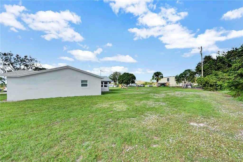 Property photo 32