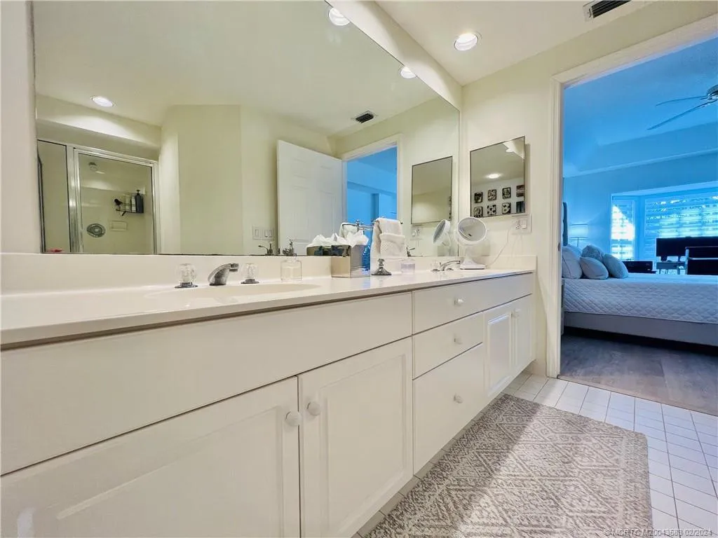 Property photo 62