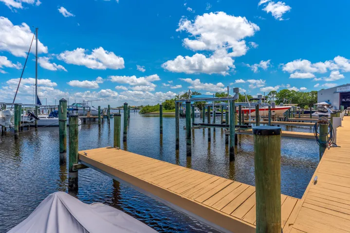 ADMIRALTY DOCK SHOT BROCHURE SHOT.2020 E