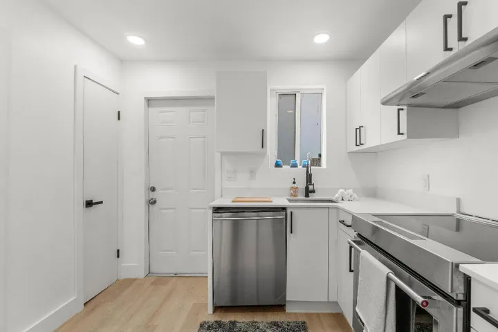 008-114Northwest10thAvenue-DelrayBeach-F