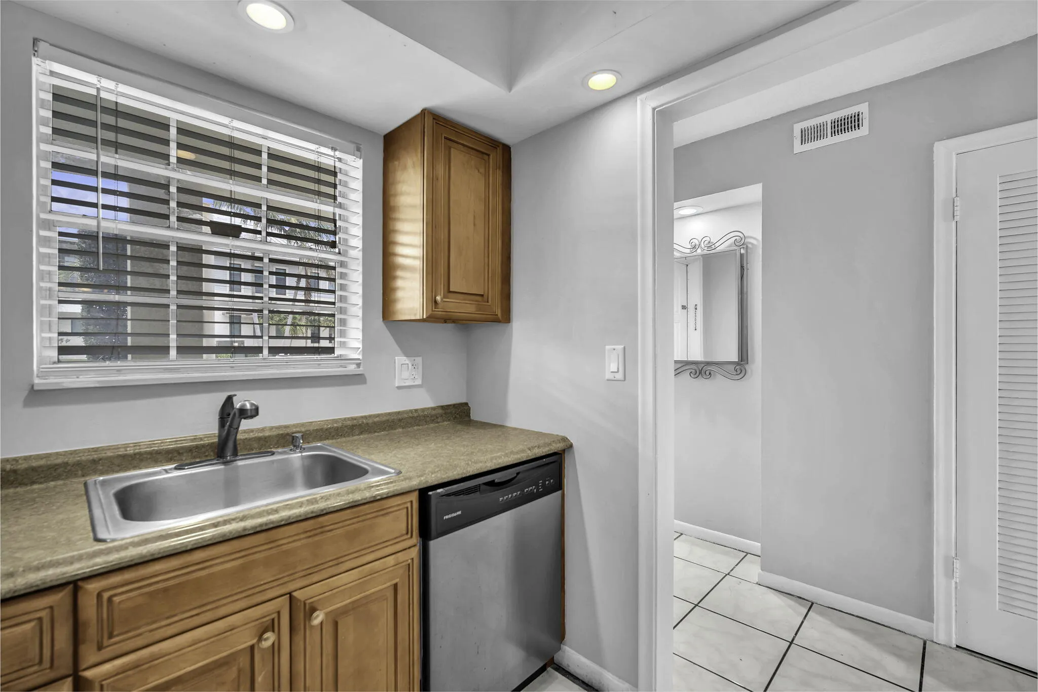 10-web-or-mls-DSC01298