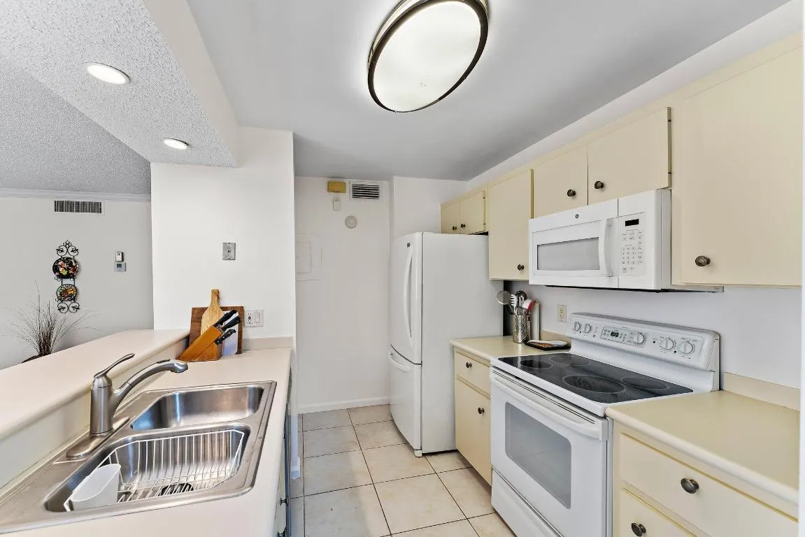 012-527BrackenwoodPl-PalmBeachGardens-SM