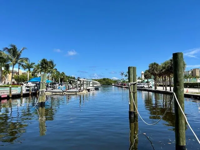 BOYNTON MARINA