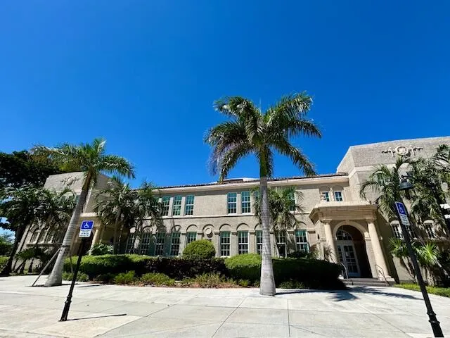 ART & CULTURAL CENTER