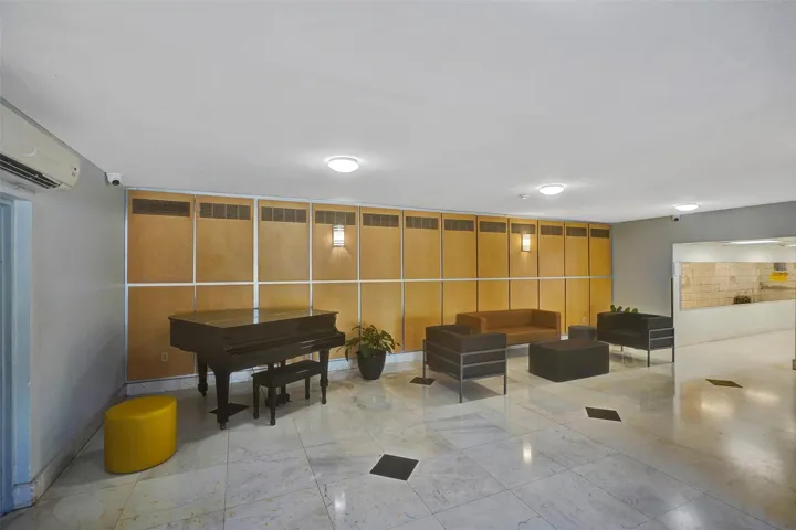 Aquasol Lobby