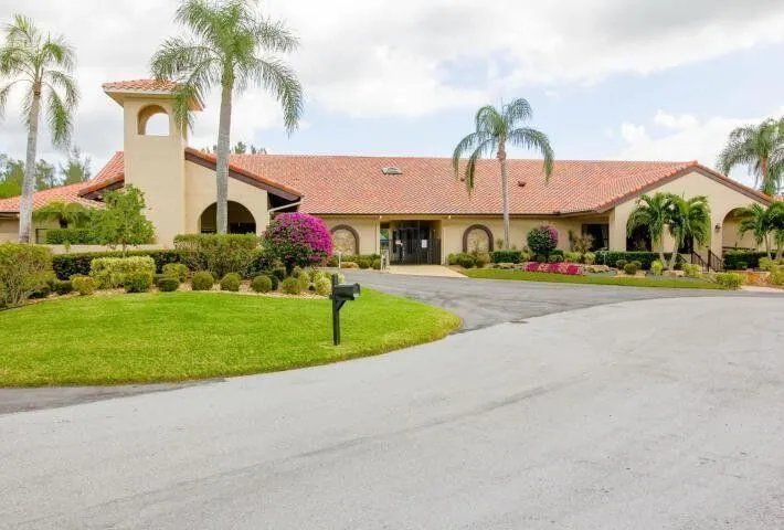MAIN CLUBHOUSE