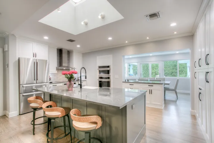 322 NW 16 St-10