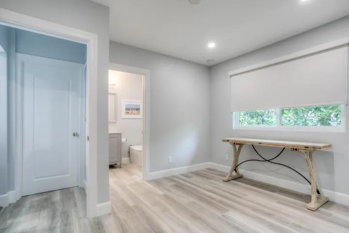322 NW 16 St-15