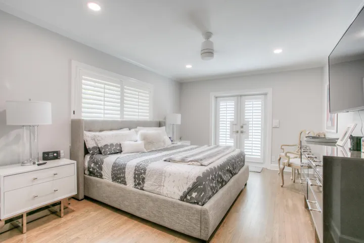 322 NW 16 St-13